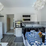 Heraklea Apartment *