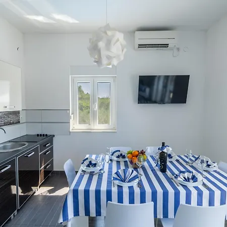 Heraklea Apartment